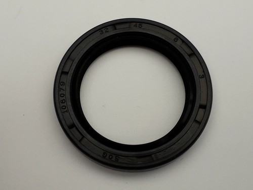 Lambretta rear hub - lambretta, seal