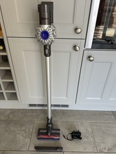 Dyson V6 Cordless Vacuum FULLY SERVICED,  RESTORED Cleaned and  New Battery. 