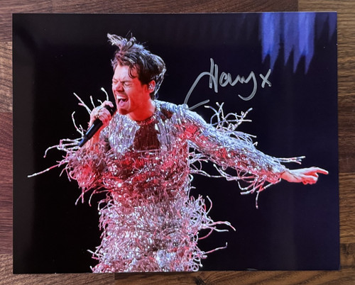 Harry styles signed 8x10 - styles,