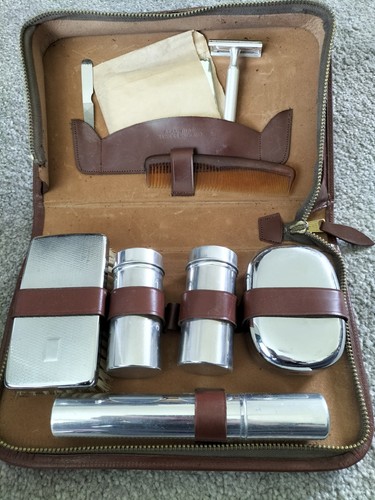 Complete 1950s mens travelling - complete,