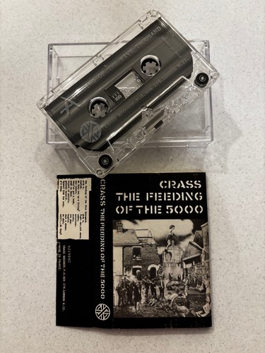 Crass the feeding - feeding, of