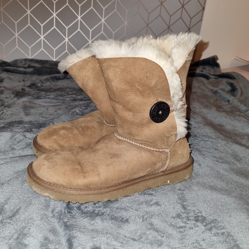 Womens bailey button uggs - bailey,
