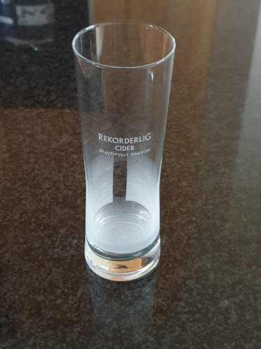 Rekorderlig swedish cider - cider, tall