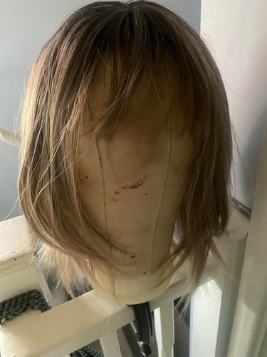 Blonde synthetic wig - blonde,