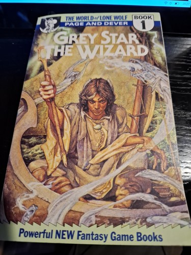 World lone wolf grey - -,