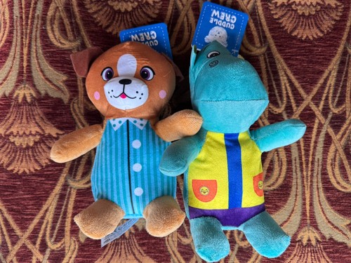 New with tags - 2x, crew