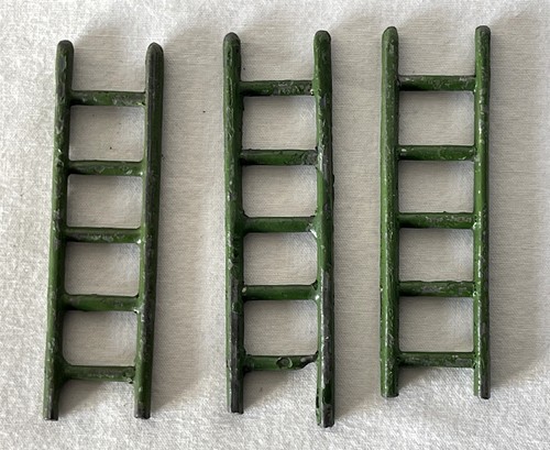 Damaged parts vintage metal - 3,