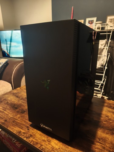 Razer tomahawk atx gaming - atx,