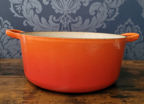 Creuset casserole dish - le,