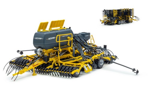 Model tractor crew - model,