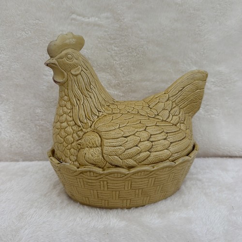 Vintage numnar ceramic chicken - vintage,