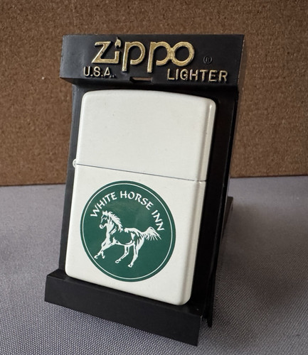 Zippo lighter 1997 - 1997,, white