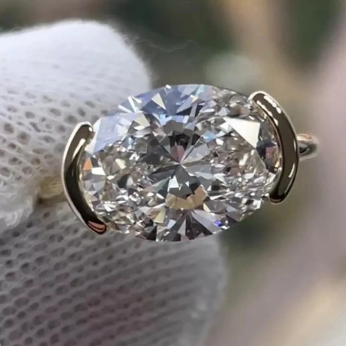 Oval moissanite bezel - ct,