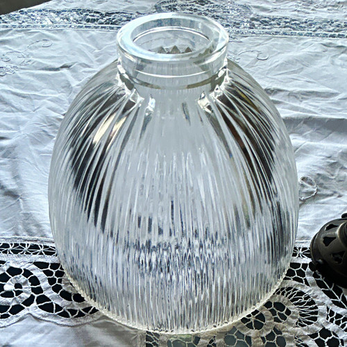 Clear ribbed glass dome - clear,