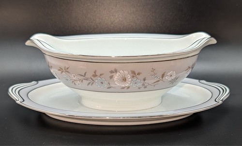Large sauce boat gravy - boat,,