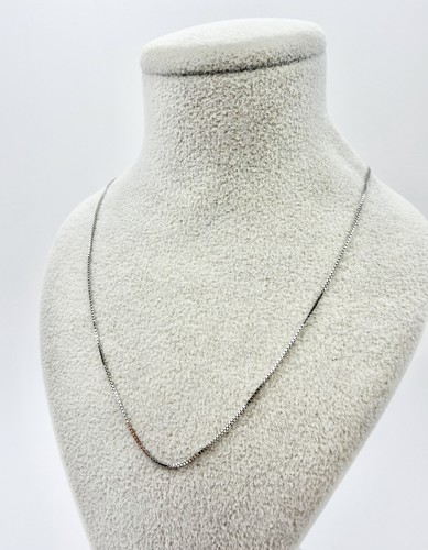 White gold box chain - 9k,