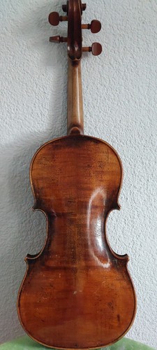 No876 old violin - old,