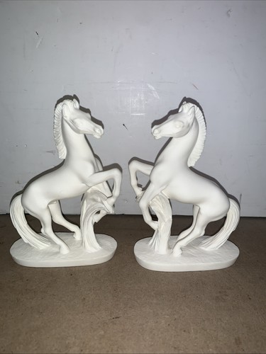 Giannelli horse figurines - horse,