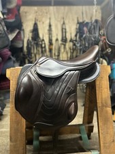 Reactor Panel Monoflap Jump Saddle 17inch Brown - Good used condition 