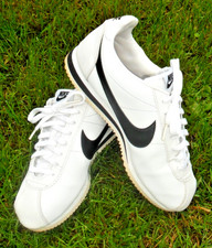 GENUINE AUTHENTIC NIKE CLASSIC CORTEZ  WHITE LEATHER TRAINERS SIZE 7,5 (42)