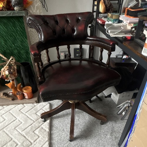 Chesterfield captain desk - captain's,