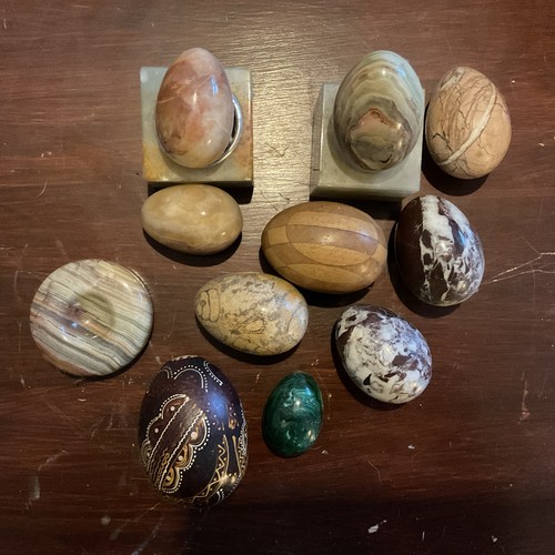 Marble and wooden eggs - wooden,