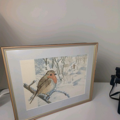 Vintage robin the snow - the,