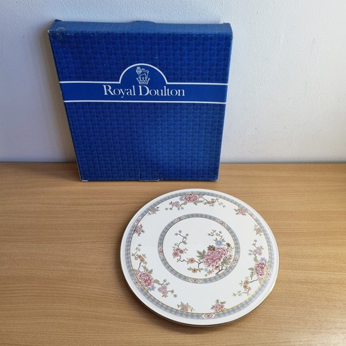 Royal doulton bone china - doulton,