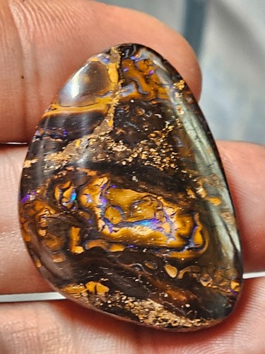 82cts queensland boulder - 82cts,