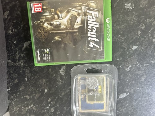 Fallout xbox one with - xbox, small