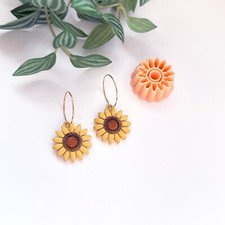 Sunflower Clay Cutter •