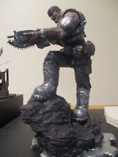 gears of war marcus statue