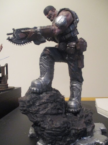 Gears war marcus statue - war,