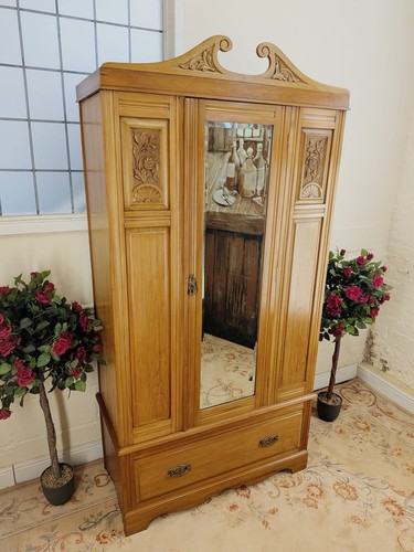 Edwardian satin walnut carved - satin,