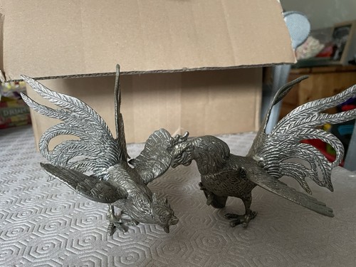 Silver coloured metal - silver,
