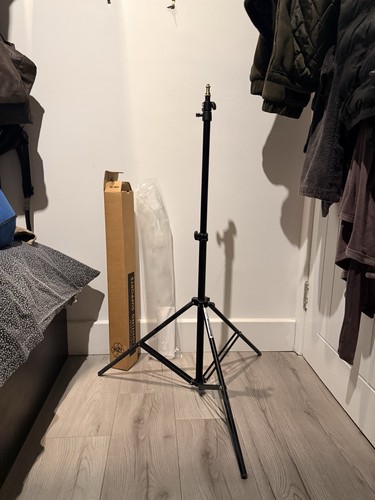 Manfrotto 051nb light - light, stand