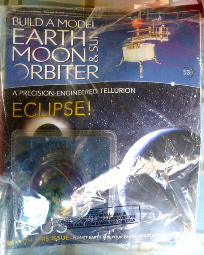 Eaglemoss build model earth - a,