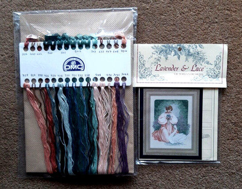 Lavender lace kit lady - &,