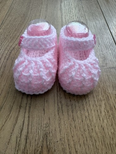 Crochet handmade baby booties - baby,