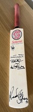 Excellent Mini Bat - Signed x 5 - MS Dhoni - India - Viv Richards etc