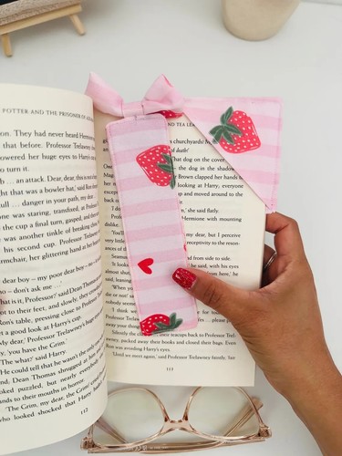 Pink strawberry bookmark set - strawberry,