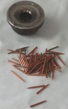 GRAMOPHONE NEEDLES HOLDER + NEEDLES VINTAGE METAL