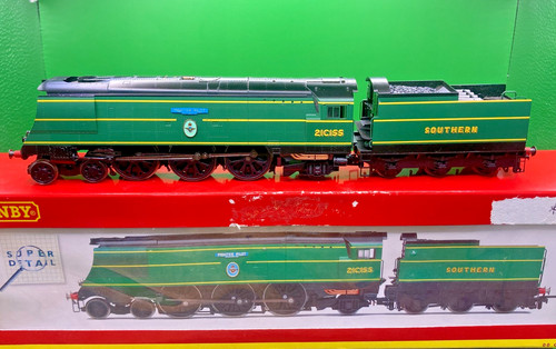 Hornby r2283 battle - oo,
