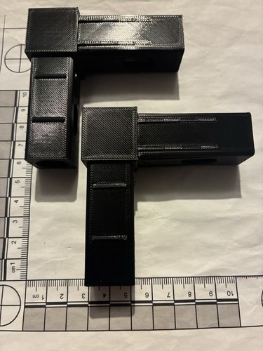 Bed plastic corner brackets - plastic,