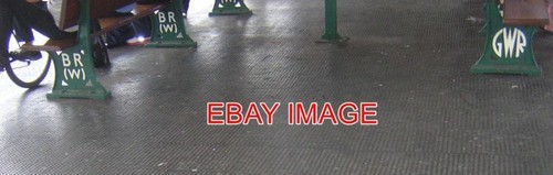 Photo benches platforms 2 - photo,