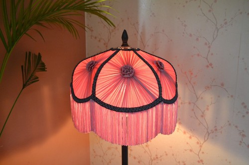 Lampshade scallop rose