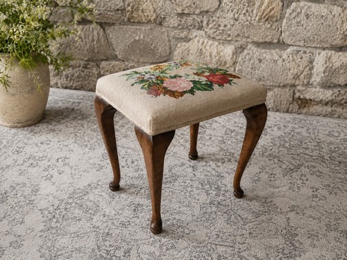 Vintage piano stool music - piano,