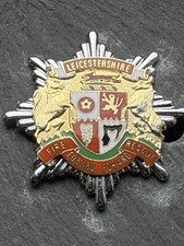 OBSOLETE ORIGINAL LEICESTERSHIRE FIRE AND RESCUE SERVICE BRIGADE CAP BADGE.