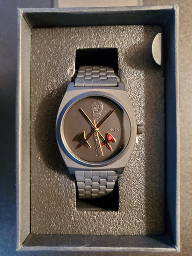 Nixon liquid death - nixon,
