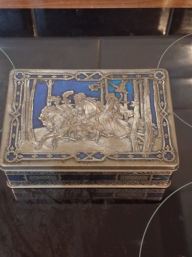 Vintage riley toffee tin - riley's,